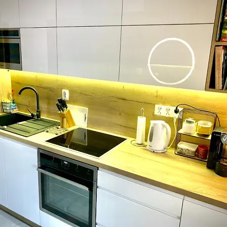아파트 Luxury Studio With Air-conditioning In - 5 Min Walk To Zakrzowek 크라쿠프